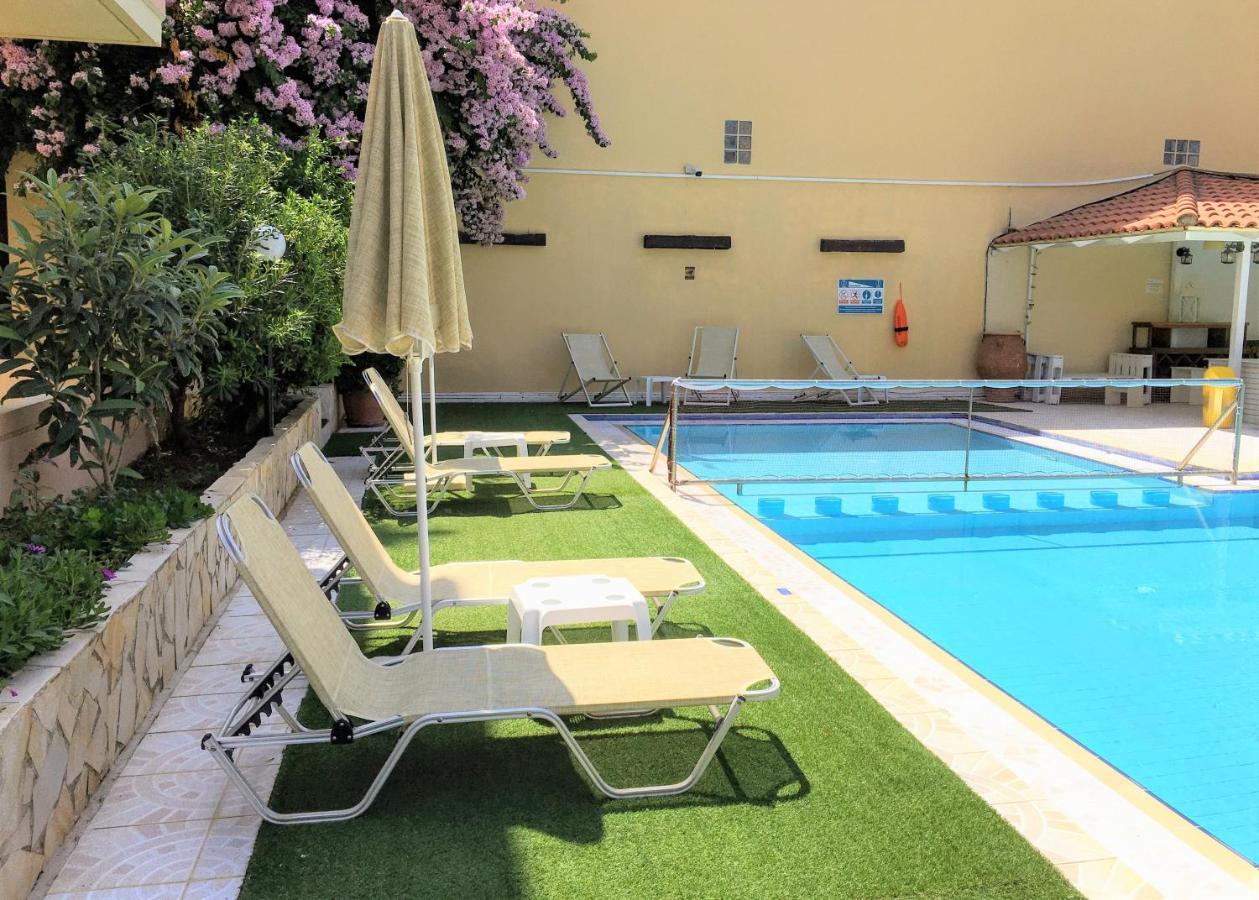 Evdokia Αpartments & Dimitra Village Agia Marina Dış mekan fotoğraf