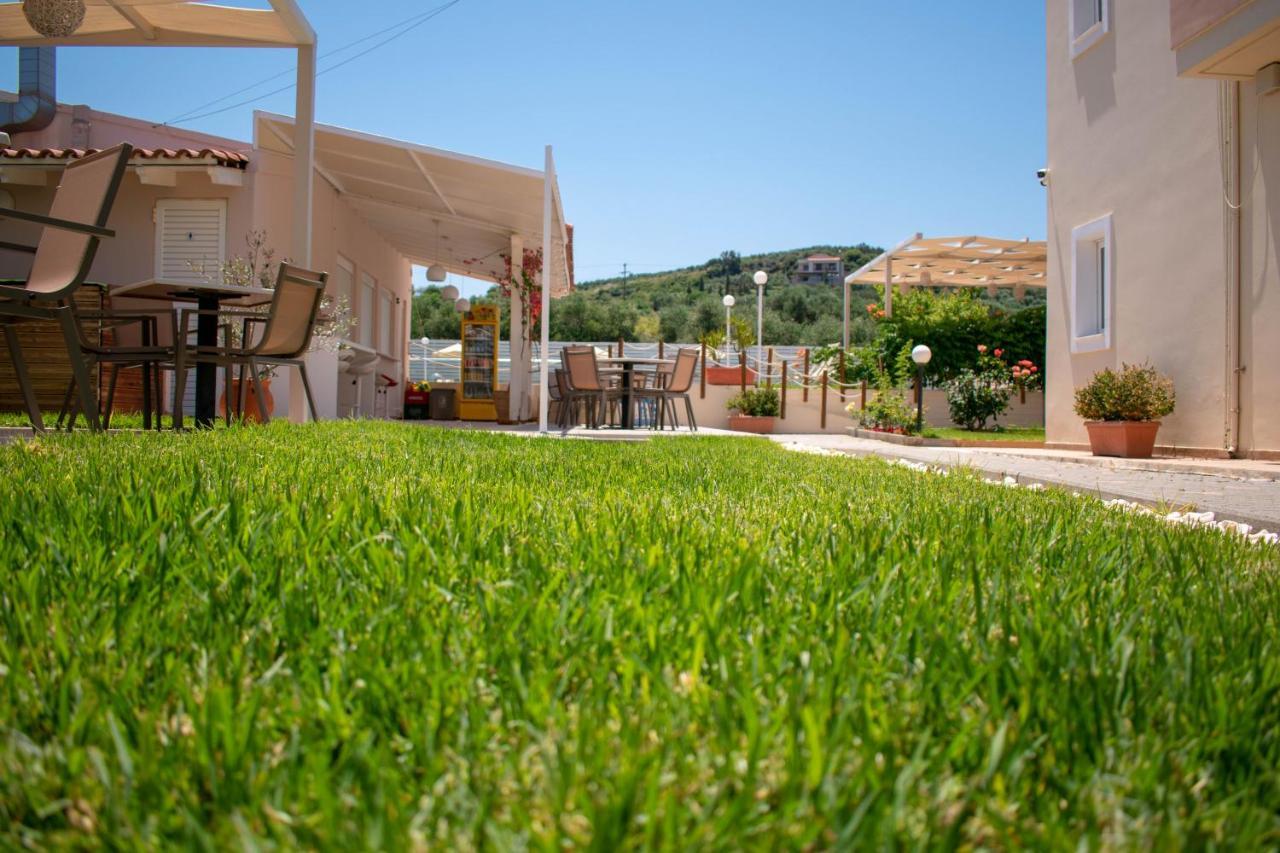 Evdokia Αpartments & Dimitra Village Agia Marina Dış mekan fotoğraf