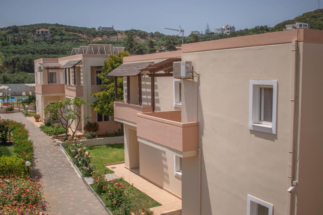 Evdokia Αpartments & Dimitra Village Agia Marina Dış mekan fotoğraf