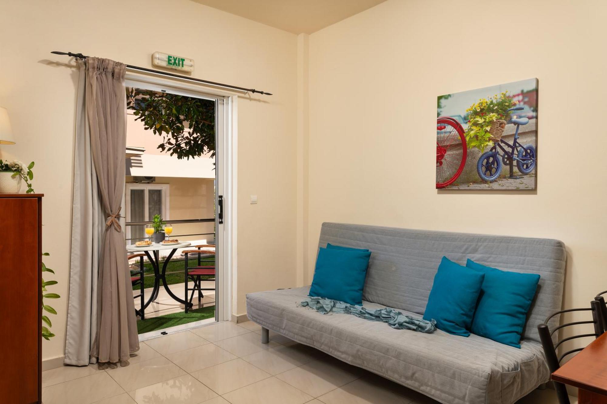 Evdokia Αpartments & Dimitra Village Agia Marina Dış mekan fotoğraf