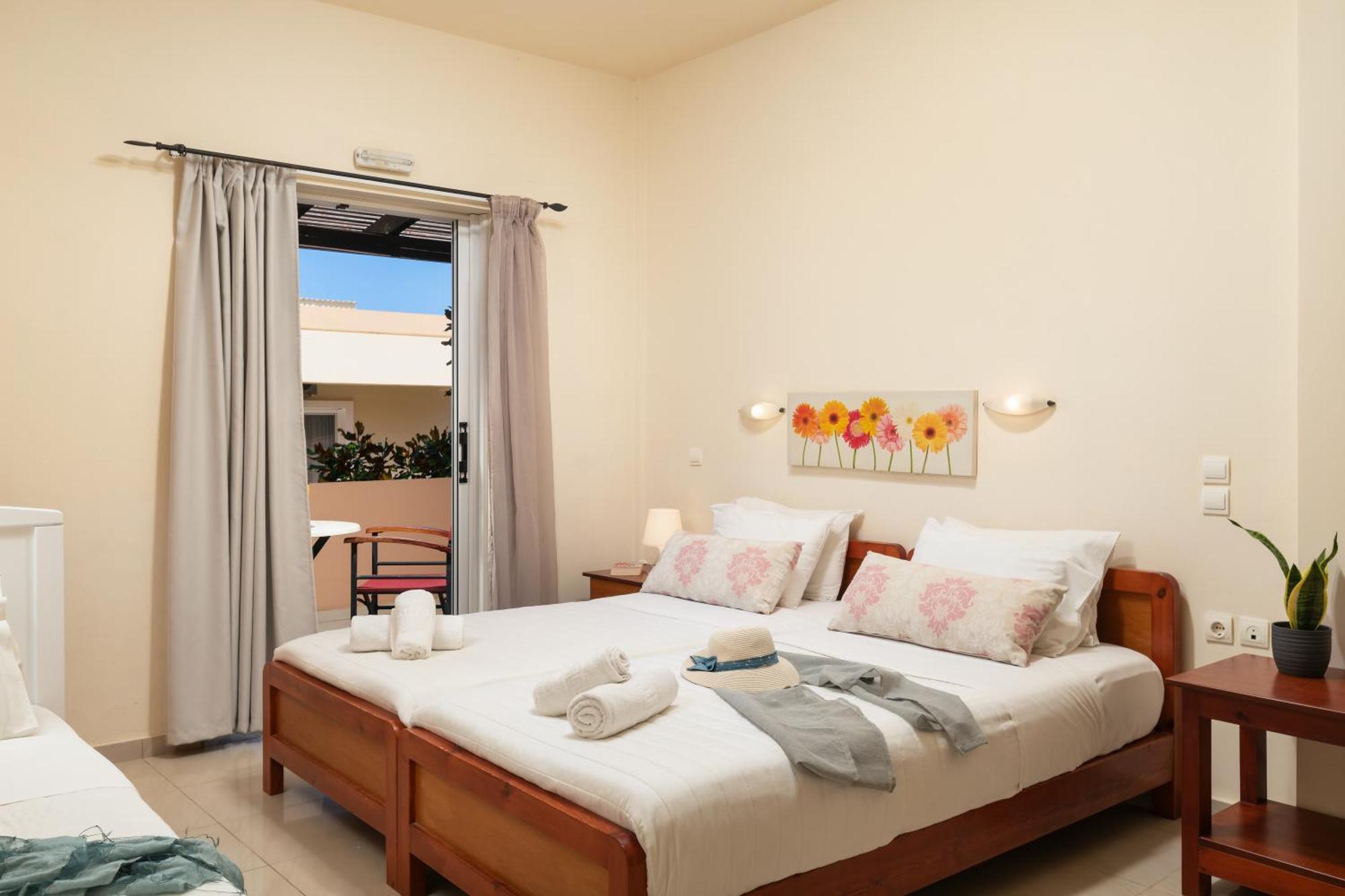 Evdokia Αpartments & Dimitra Village Agia Marina Dış mekan fotoğraf