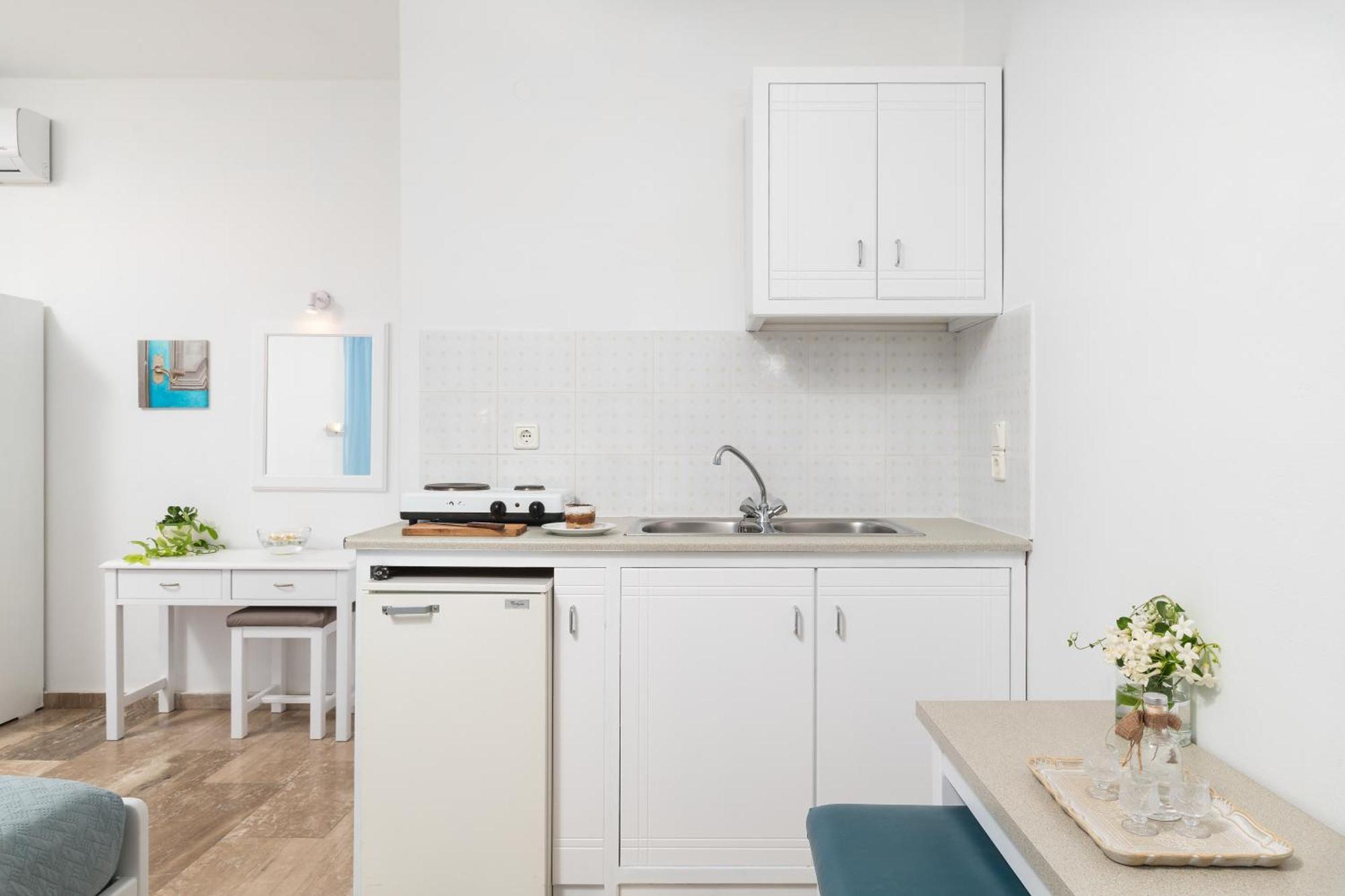 Evdokia Αpartments & Dimitra Village Agia Marina Dış mekan fotoğraf