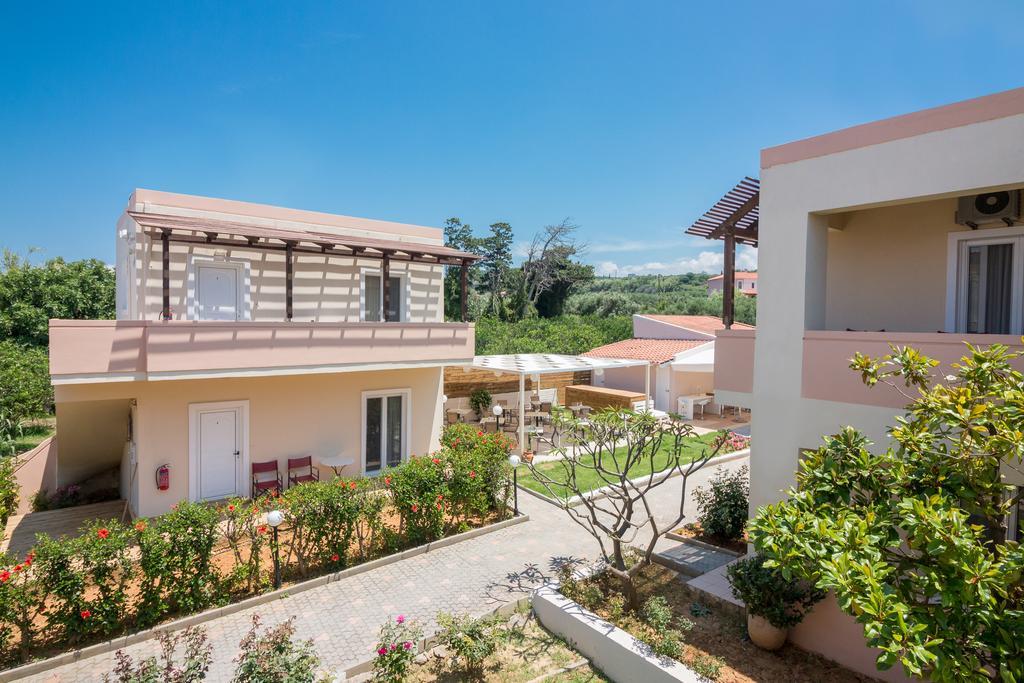 Evdokia Αpartments & Dimitra Village Agia Marina Dış mekan fotoğraf